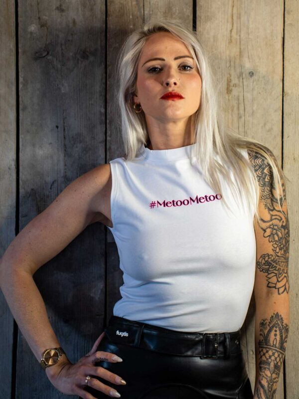 Top white metoometoo (text pink)